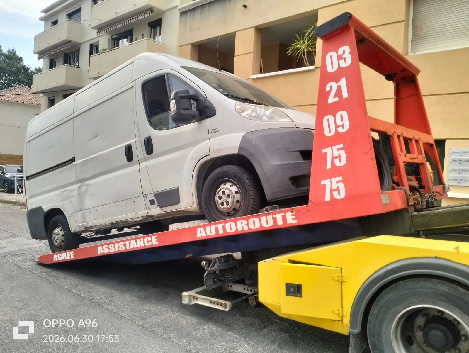 Remorquage utilitaire Fiat Ducato du quartier Claret au Mont Faron à Toulon par V.R.D 83